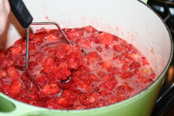 How To Make The Perfect Strawberry Jam