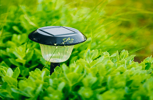 10 Best Solar Garden Lights Reviews 2019