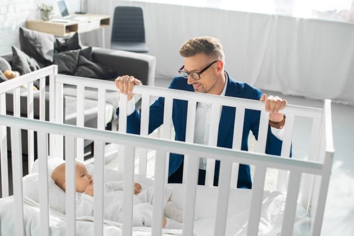 5 Best Cribs Reviews – Buyer Guide 2020